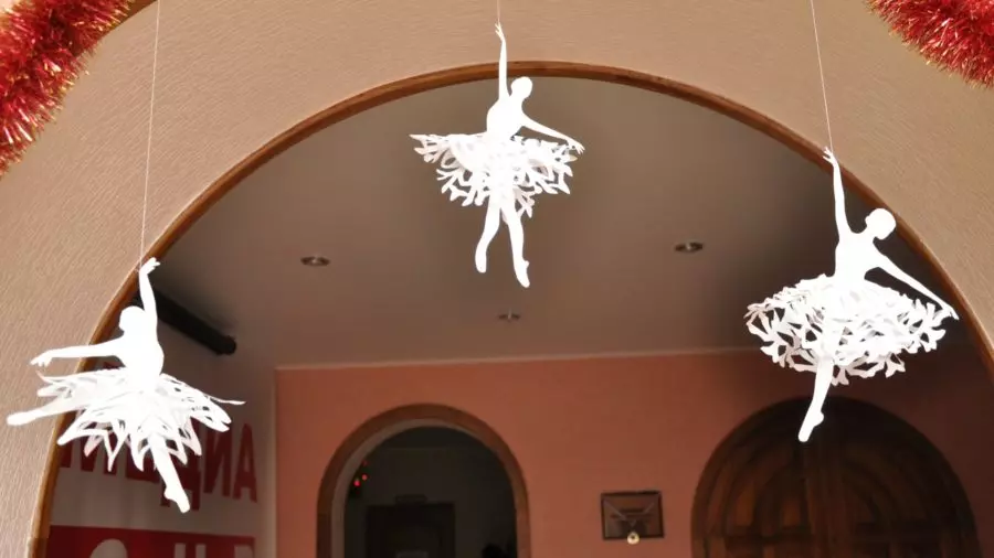 Гирлянда из балерин