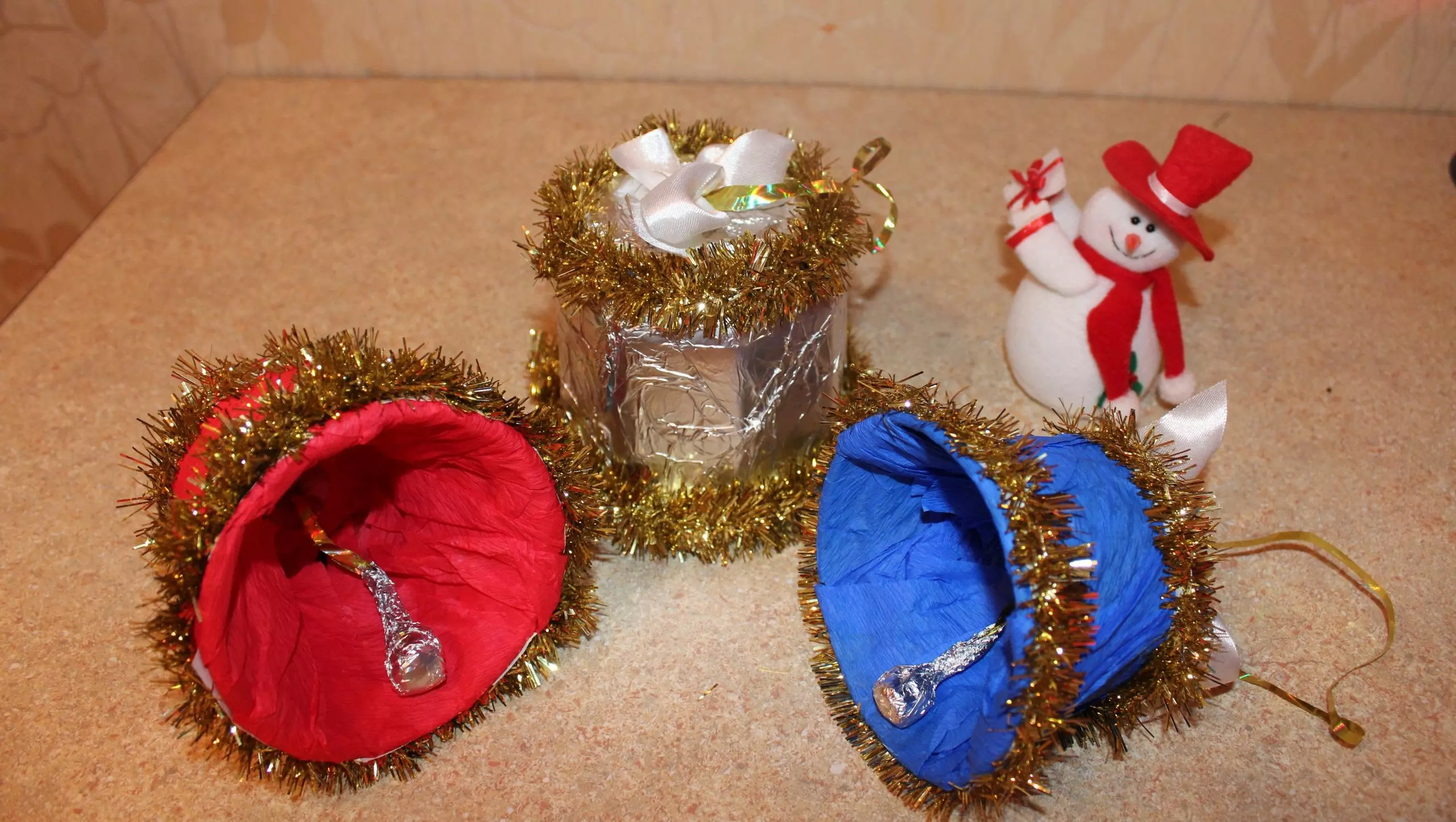 Поделки на Новый год 2023 своими руками